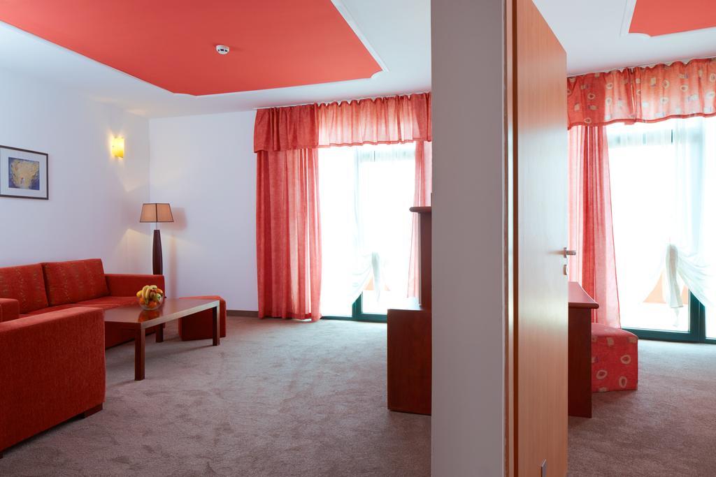 Mena Palace Hotel 써니비치 외부 사진