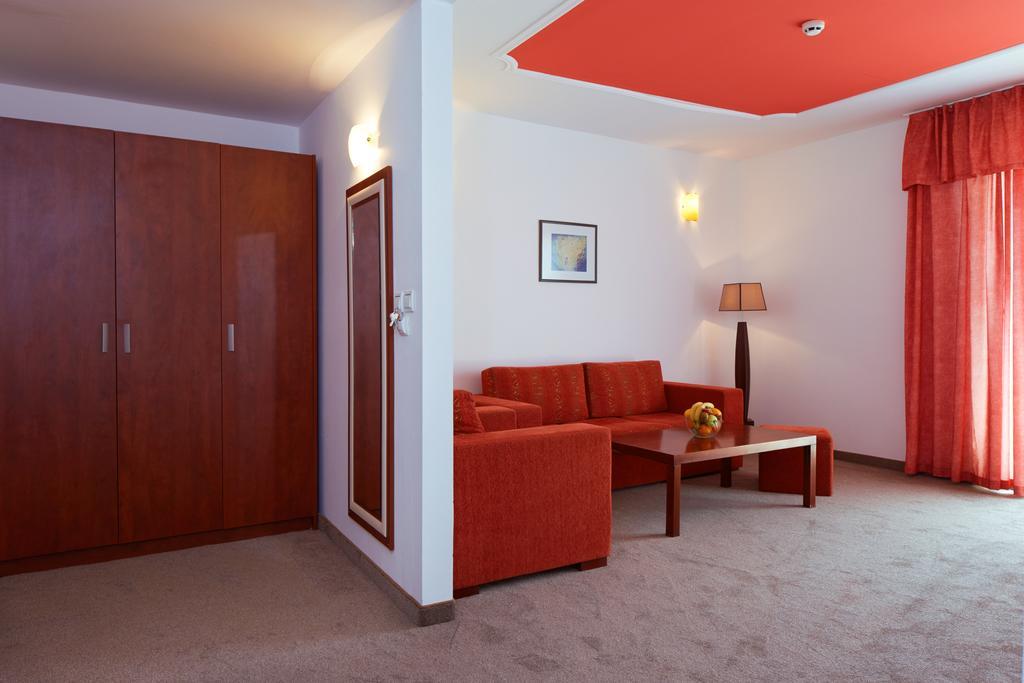 Mena Palace Hotel 써니비치 외부 사진
